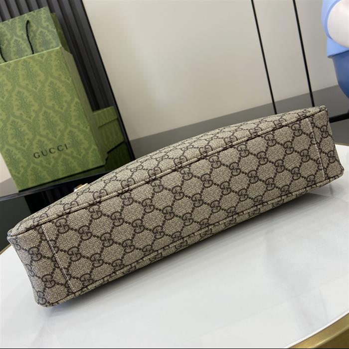 2025210C815217N20222698