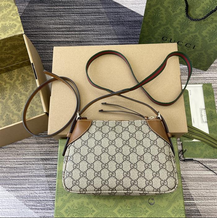 2025210C815218N2022273