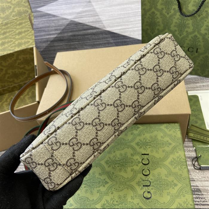 2025210C815218N20222750