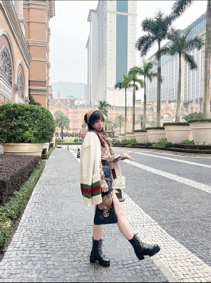 2025210C735106N201248380