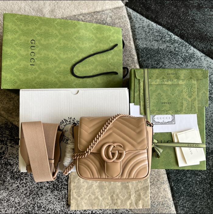 2025210C739681N20125190