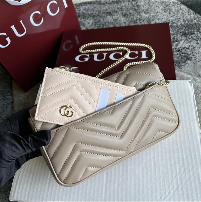 2025210C751526N201815794