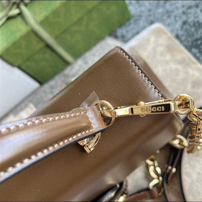 2025210C702049N201955193