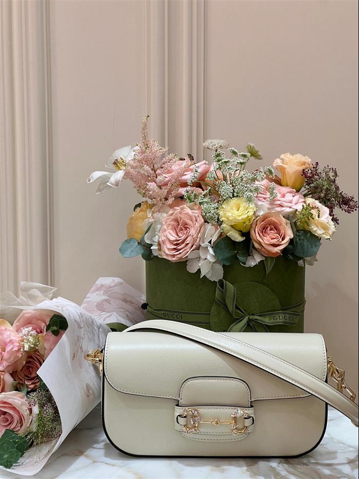 2025210C735178N201958355