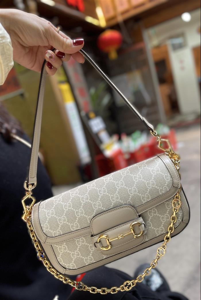 2025210C735178N201958463