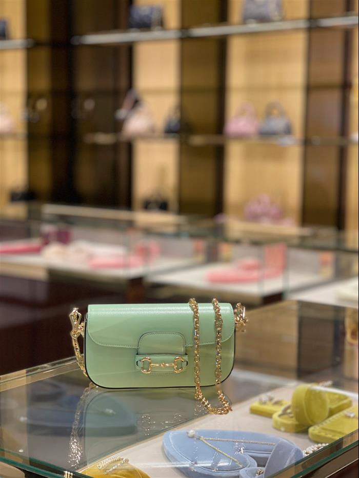 2025210C735178N201959119