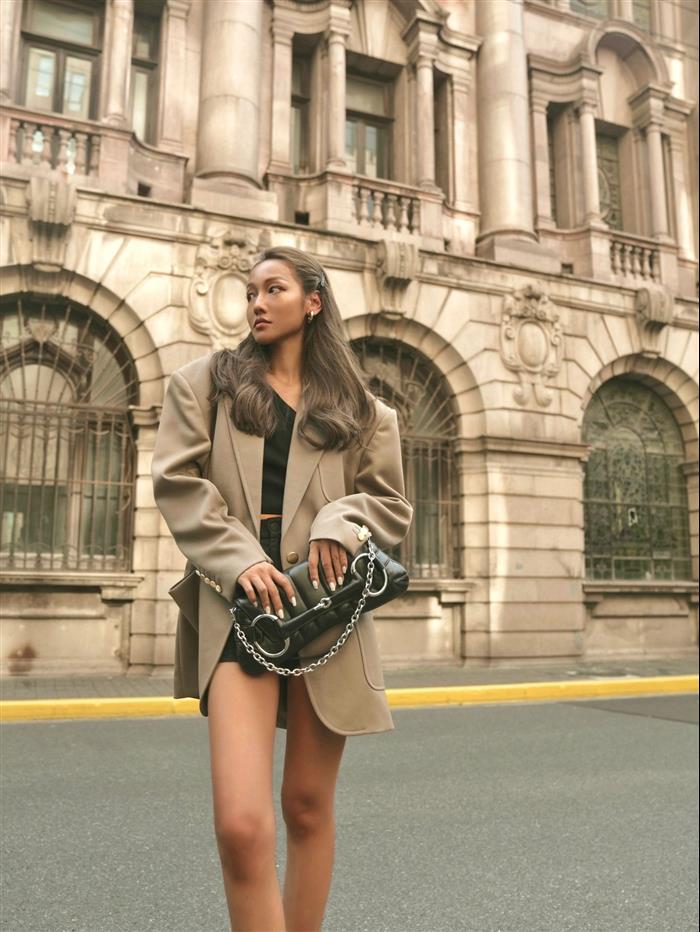 2025210C764255N20202575