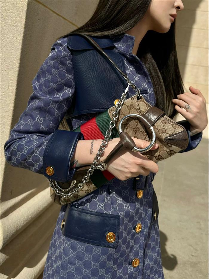 2025210C764255N20202700