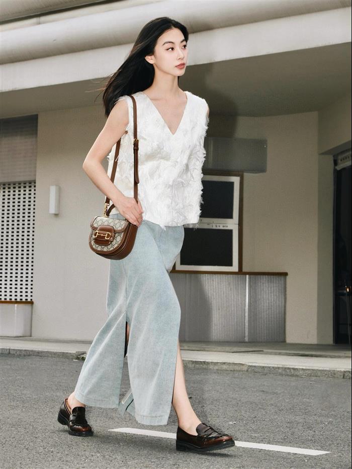 2025210C781387N20203674