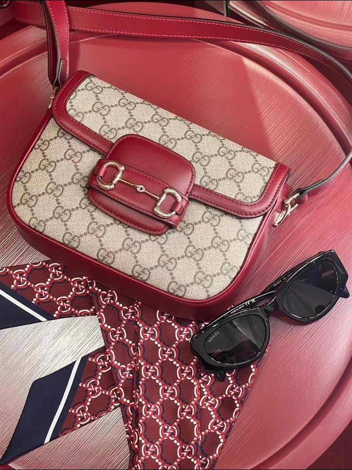 2025210C815205N20205899