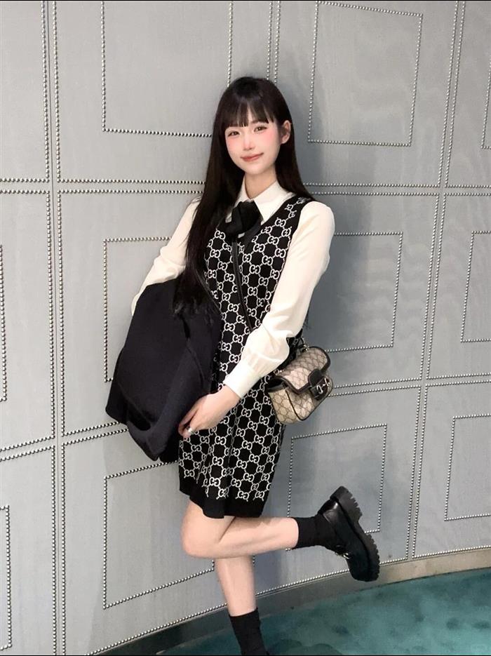 2025210C815206N20207733