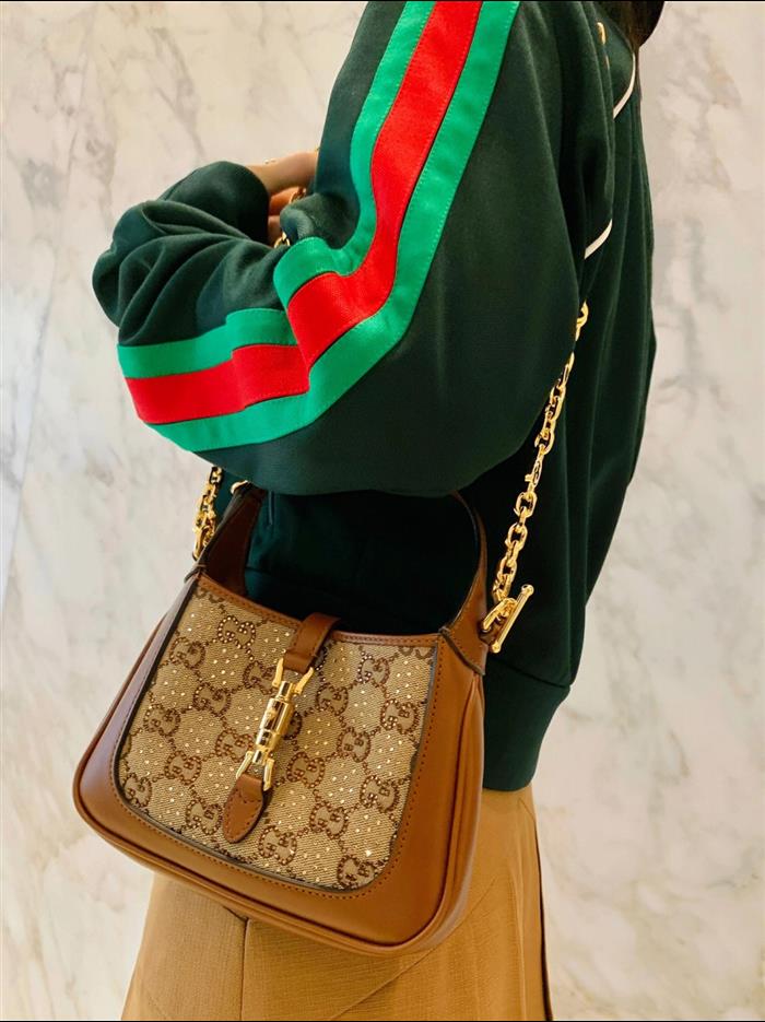 2025210C675799N202011117