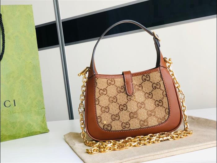 2025210C675799N202011382