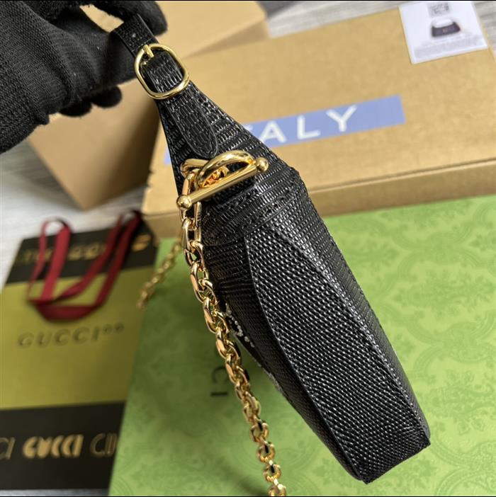 2025210C677027N202011928