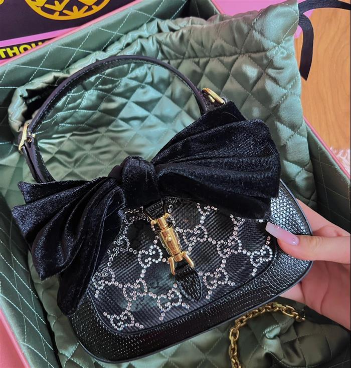 2025210C677027N202012100