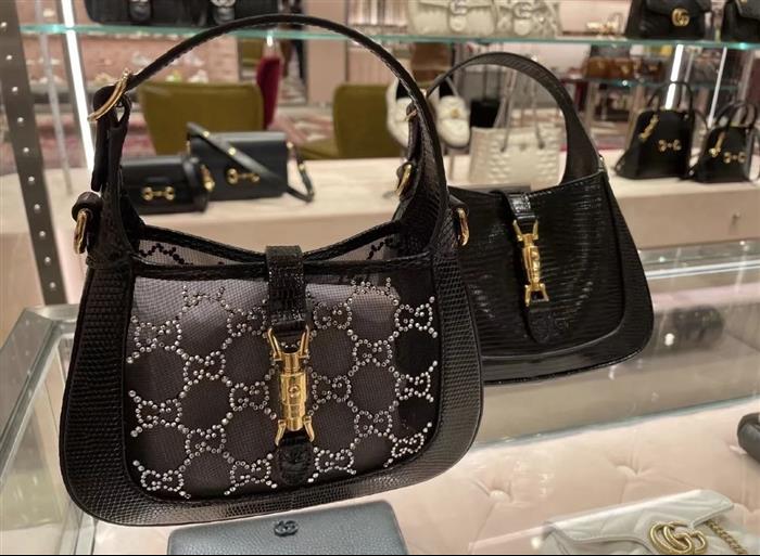 2025210C677027N202012116