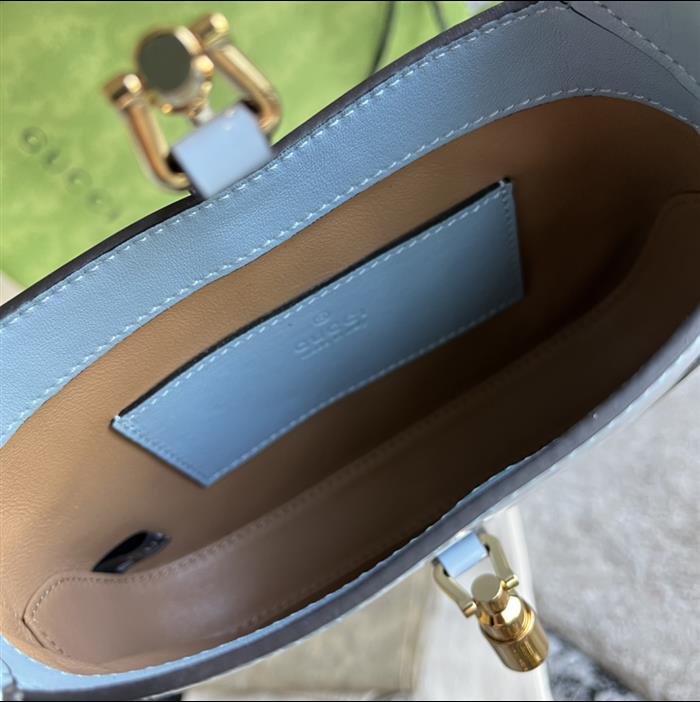 2025210C699651N202012460