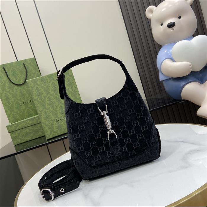 2025210C764303N202013300