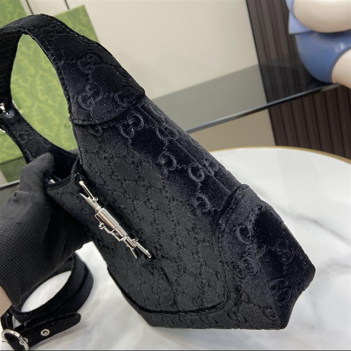 2025210C764303N202013393