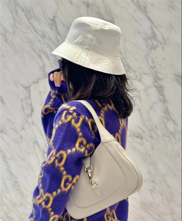 2025210C782849N202018102