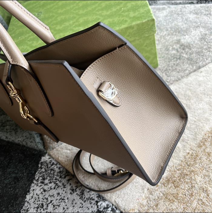 2025210C795282N202028393