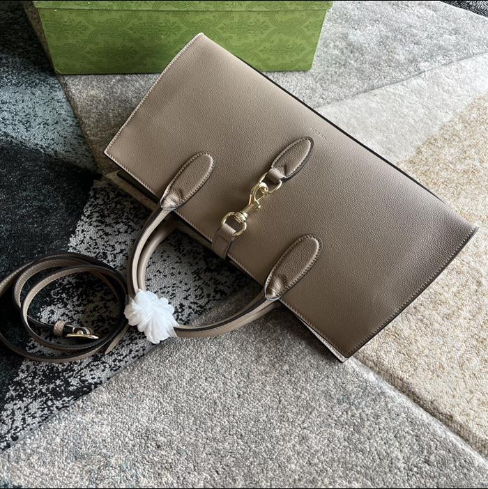 2025210C795282N202028472