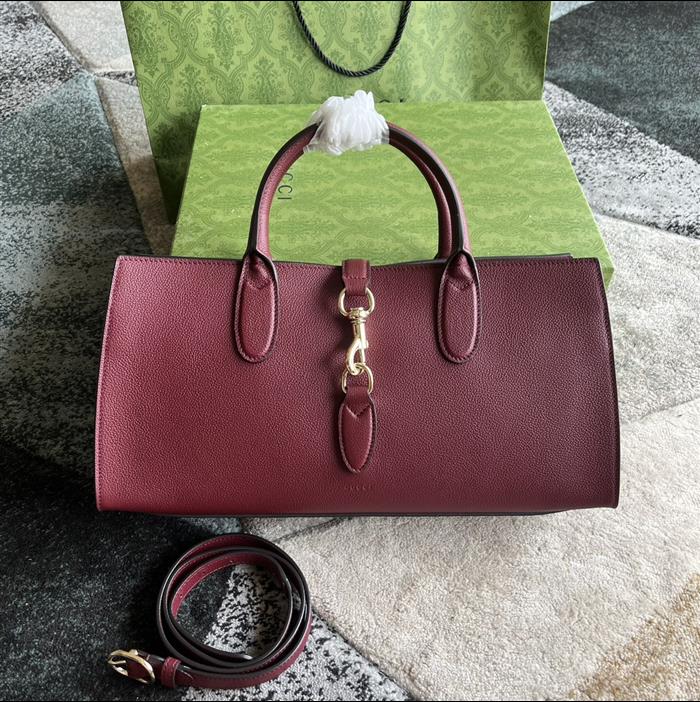 2025210C795282N20202896