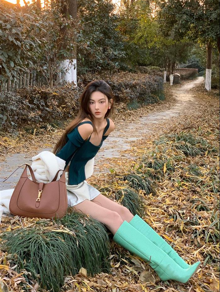 2025210C810229N202030878