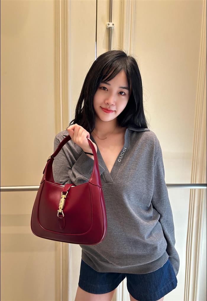 2025210C810232N202031127