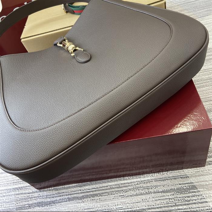 2025210C813650N202032855