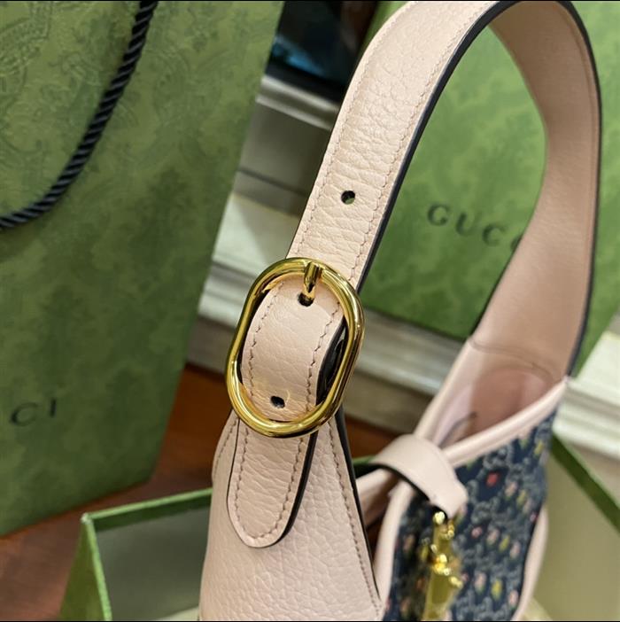 202529C636706N1641870