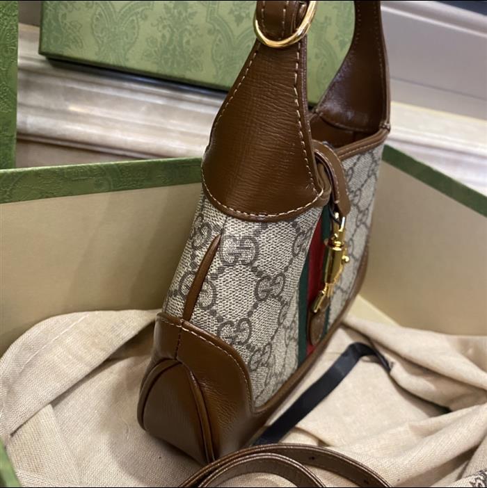 202529C637092N164114478