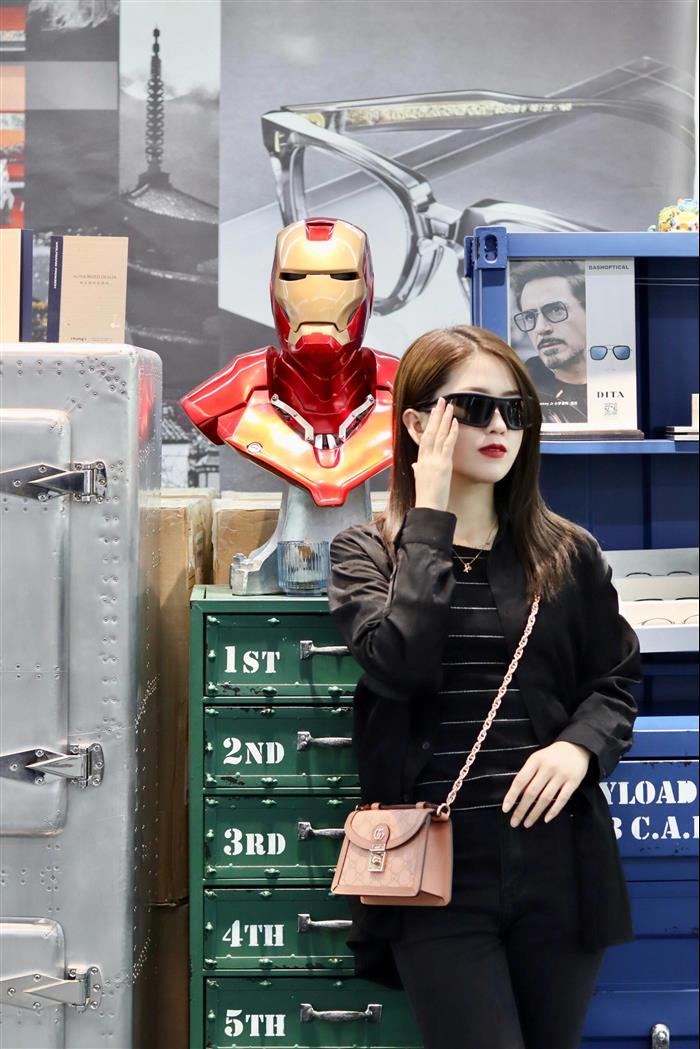 2025210C696180N201824860