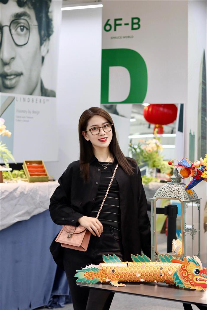 2025210C696180N201824955