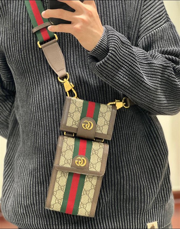 2025210C699173N201825205