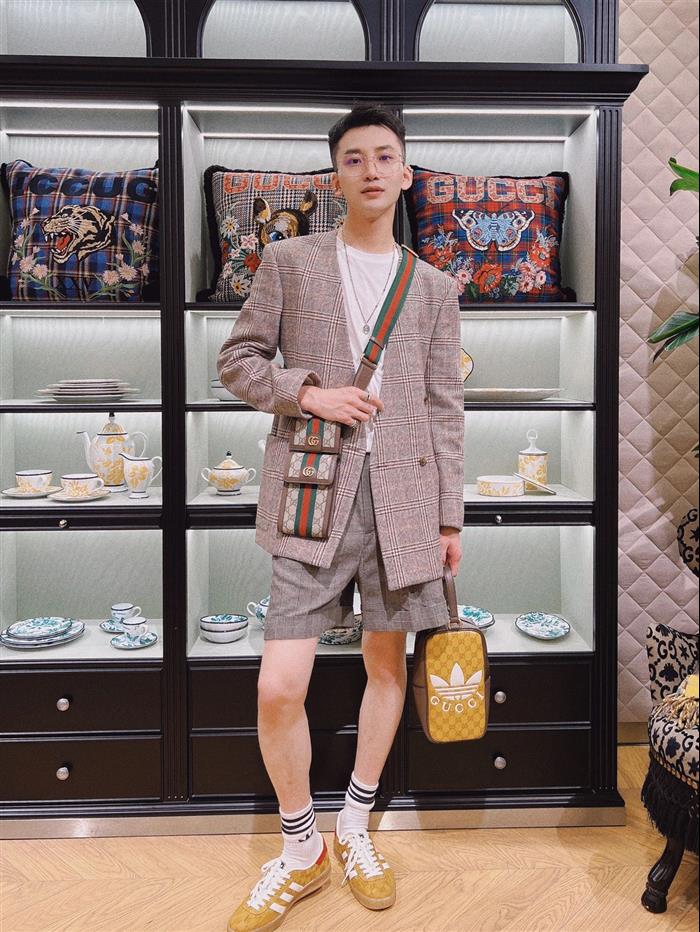 2025210C699173N201825267