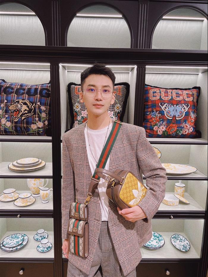 2025210C699173N201825330