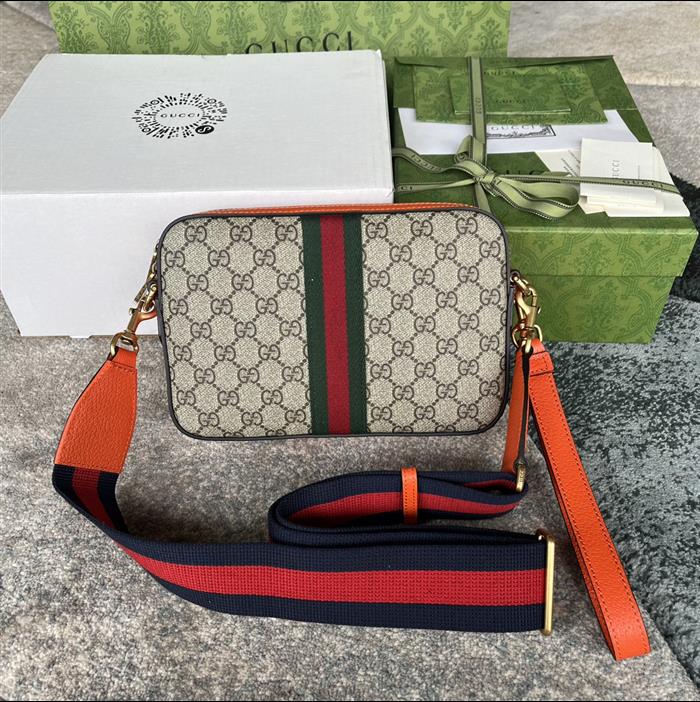 2025210C699439N201825536