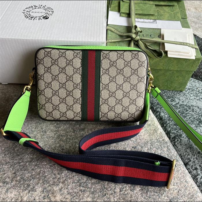 2025210C699439N201825801