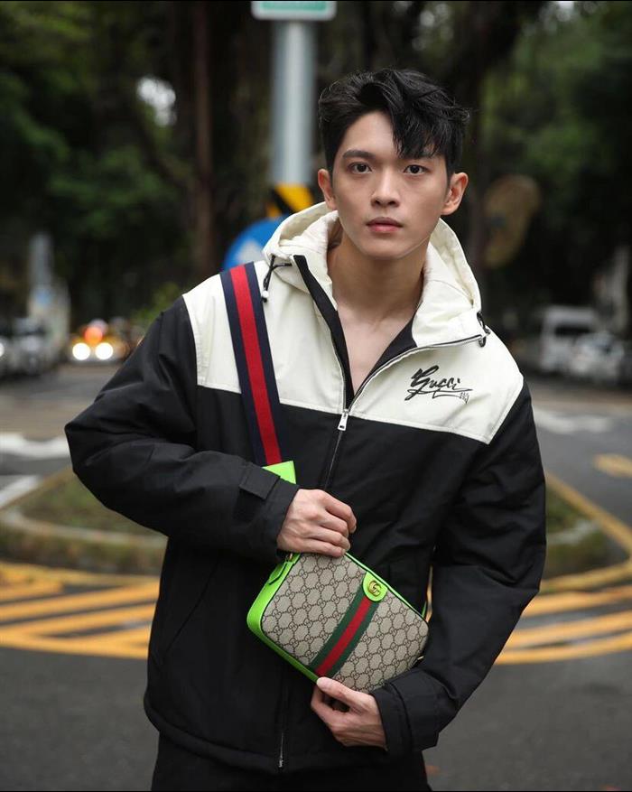 2025210C699439N201826378