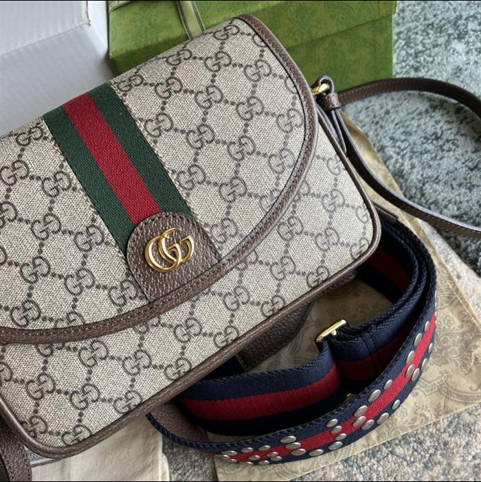 2025210C722117N201827710