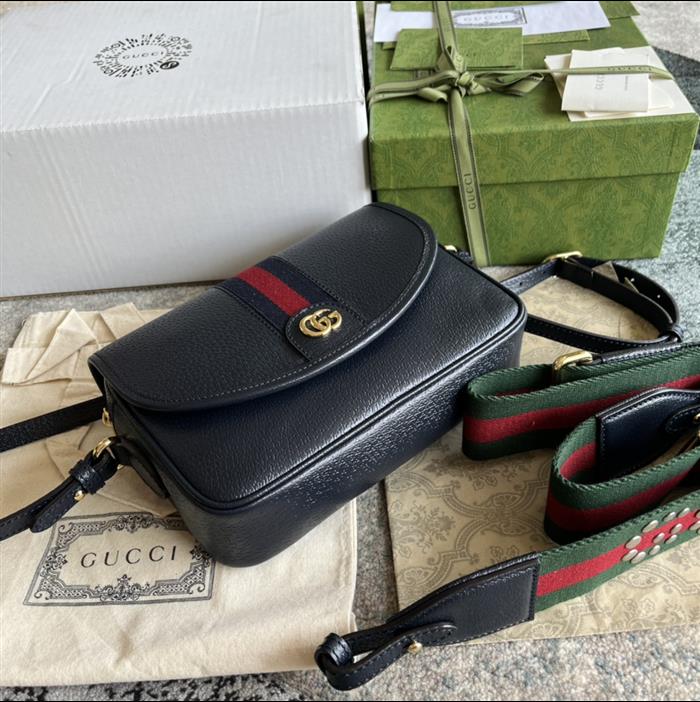 2025210C722117N201828180