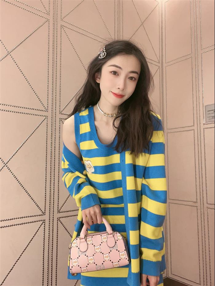 2025210C724606N20182989