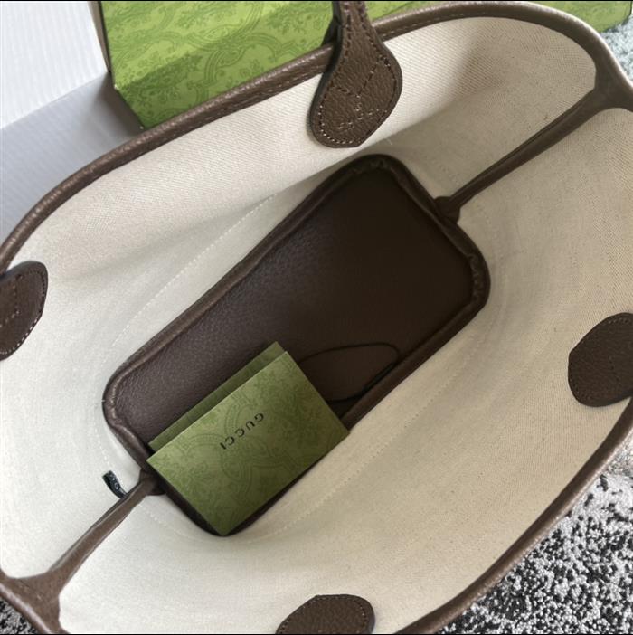 2025210C726762N201834208