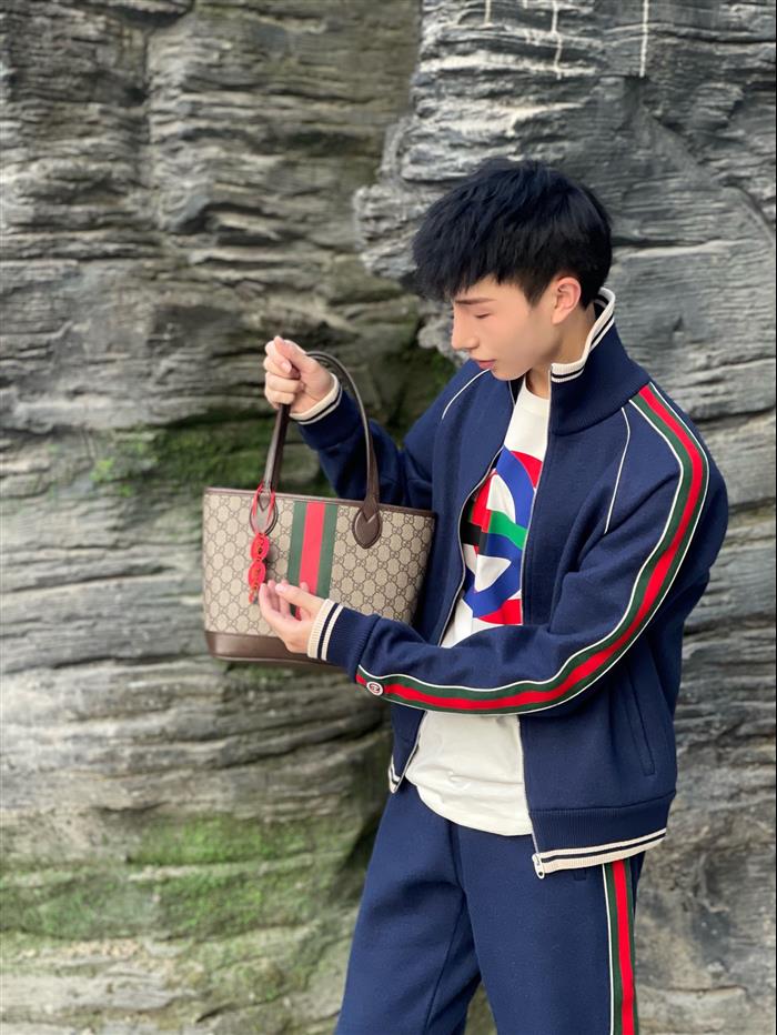 2025210C726762N201834847