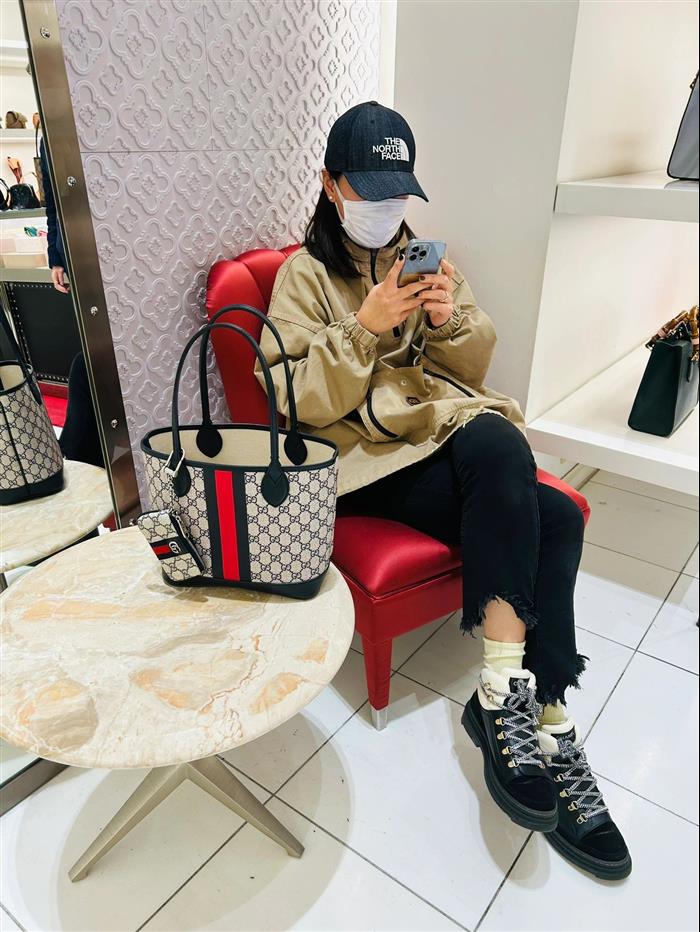 2025210C726762N201835206