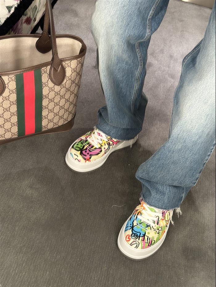 2025210C726762N201835299