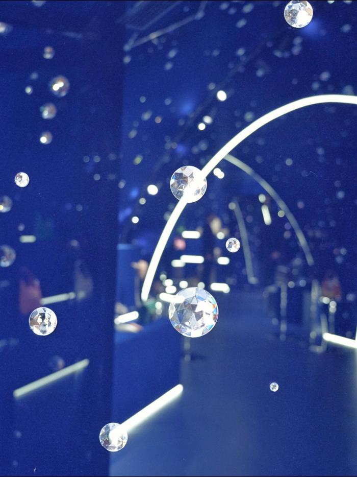 2025210C731793N201835811