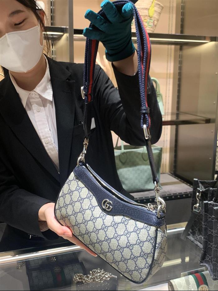 2025210C735132N201838404