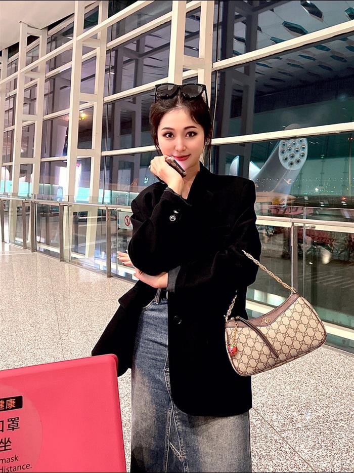 2025210C735132N201838623